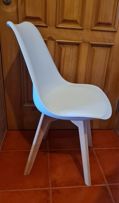 Cadeiras nórdic white