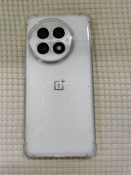 One Plus 13 24 Гб / 1 Tb