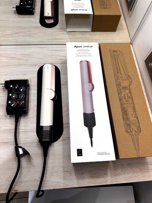 Dyson airstrait Дайсон еірстрейт 2025 року є чек і гарантія