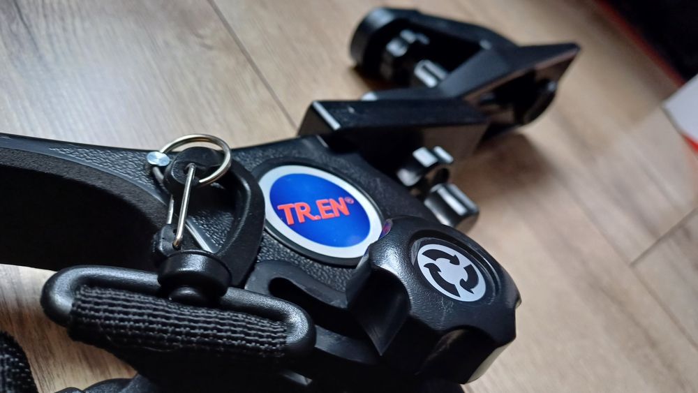 Uchwyt do kamery | aparatu - naramiennik - nowy