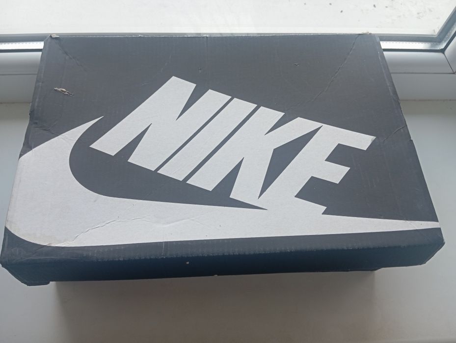 Сороконіжки Nike Air Zoom