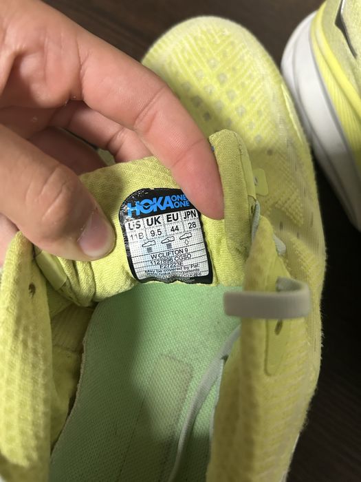 Hoka clifton 9 44 розмір