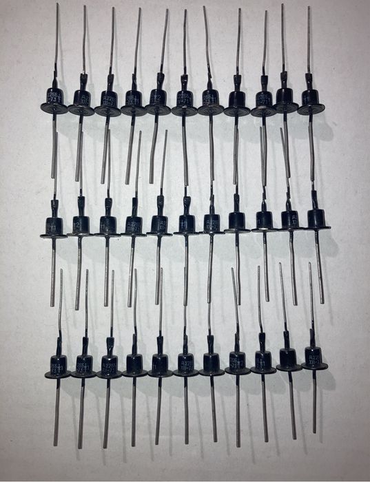 Dioda D211 D226B