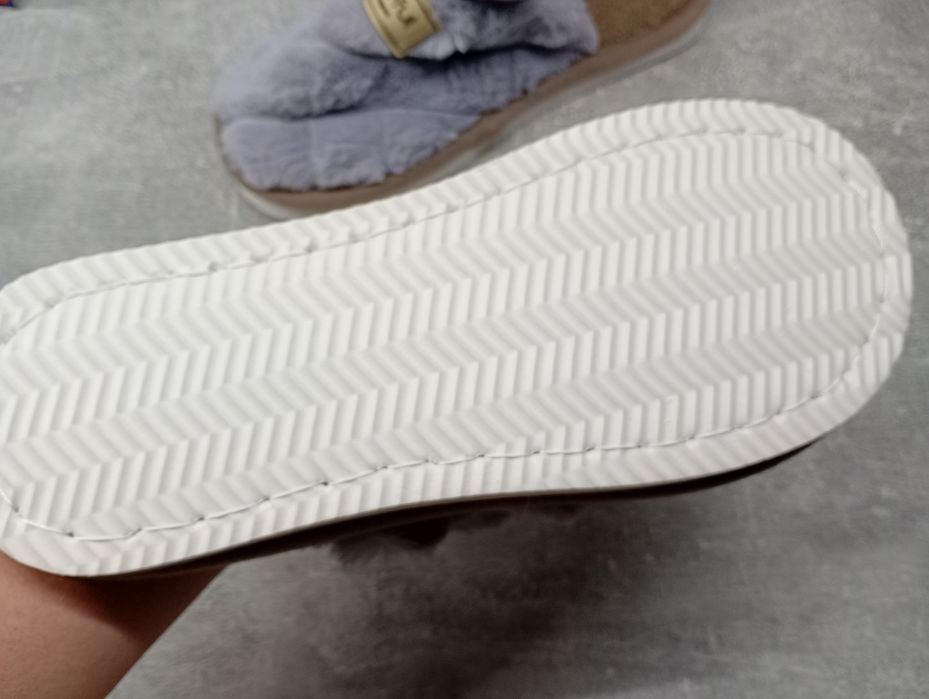 Nowe kapcie damskie 39 40