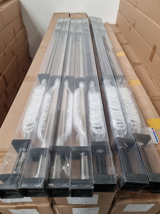 Lote de varões de cortinado *1100 un.*