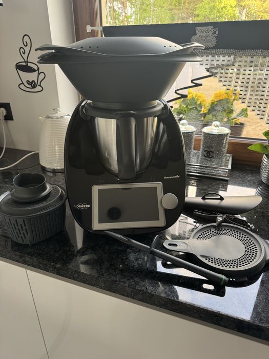 Sprzedam Thermomix 6