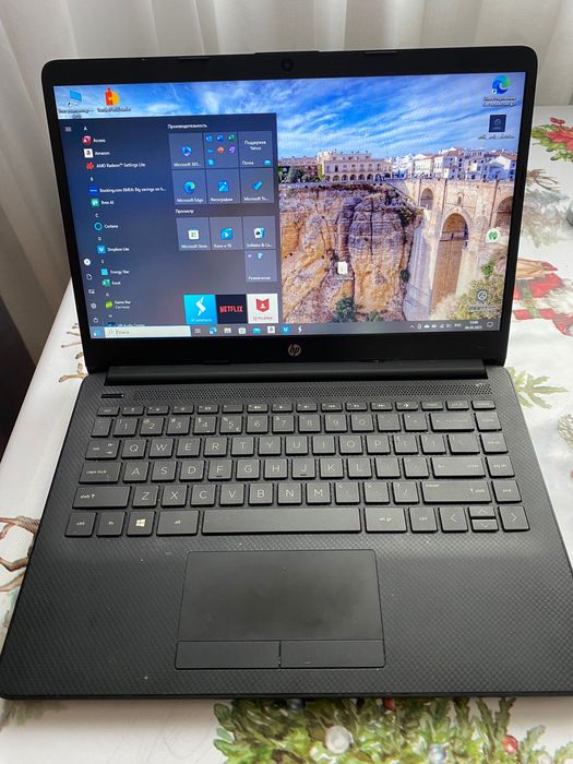 Laptop w dobrym stanie