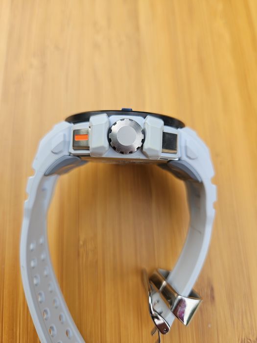 Zegarek męski G-shock GWN-Q1000-7AER