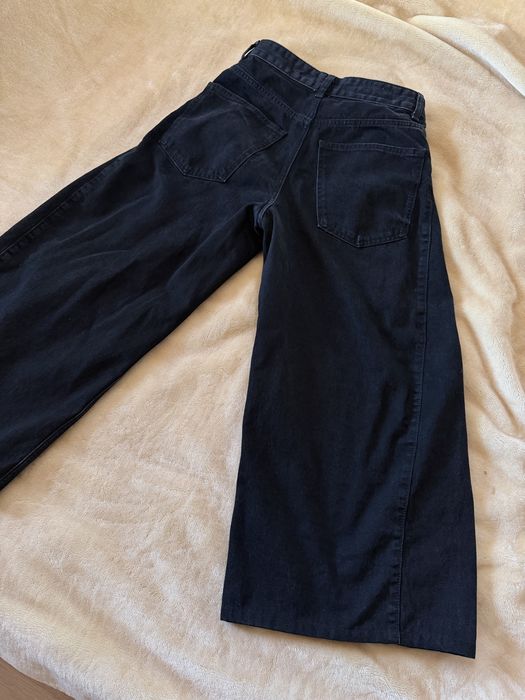 Джинсы черные Zara