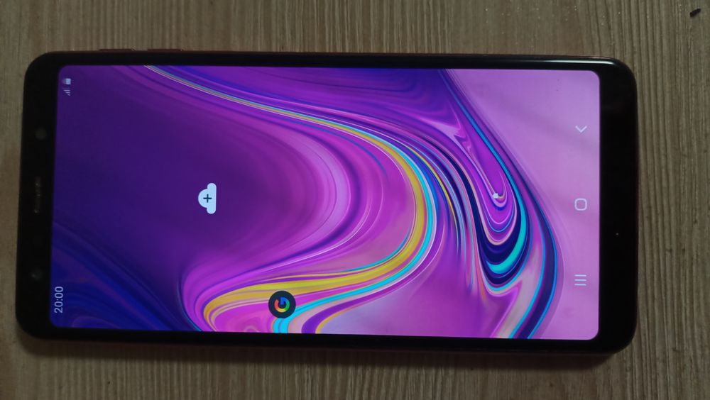 Продам Samsung Galaxy A7(2018)