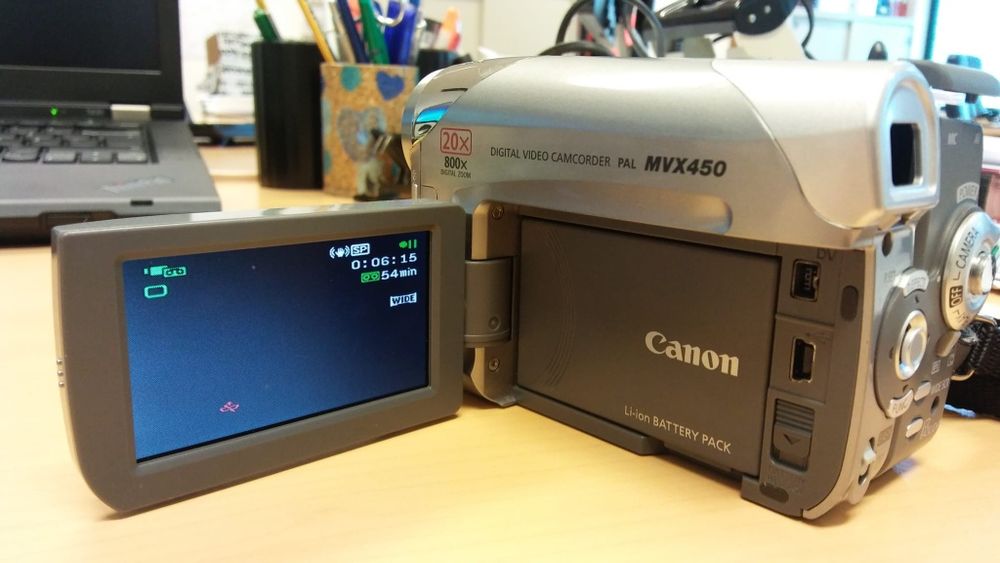 Câmara de video digital Canon miniDV