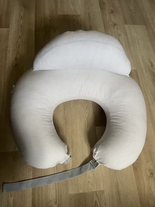 Подушка для годування