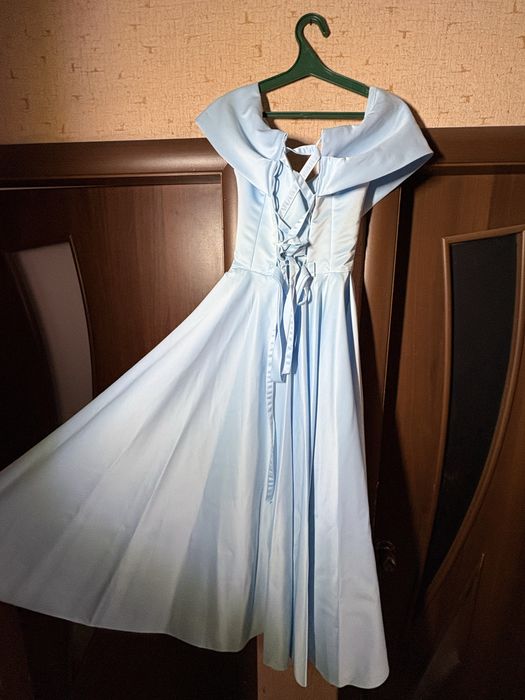 Вишукана сукня на випускний або весілля, небесно-блакитна (xs/s)