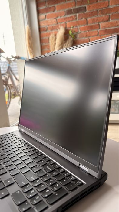 Lenovo Legion 5 Pro 16ITH6H – i7-11800H / 32 GB RAM / RTX 3060 6 GB / SSD 512 GB