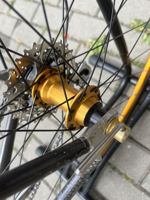 Specialized Epic, clasyk na carbonowych rurkach.