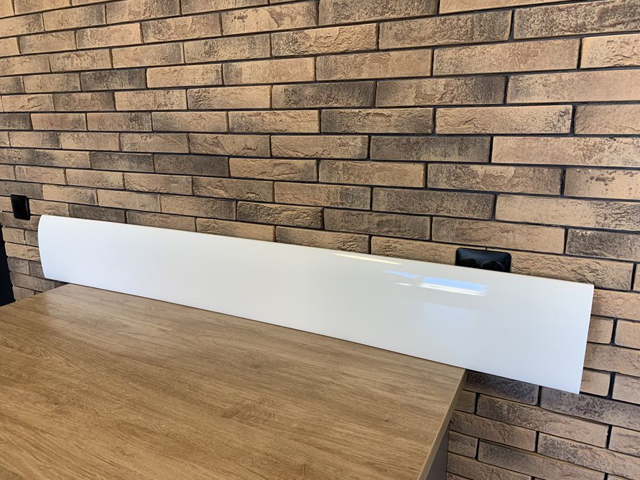 Ліства БІЛА на відсувну дверку виїзна дверка Mercedes Sprinter 907 910