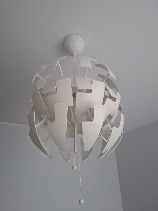 Lampa wisząca w kształcie kuli