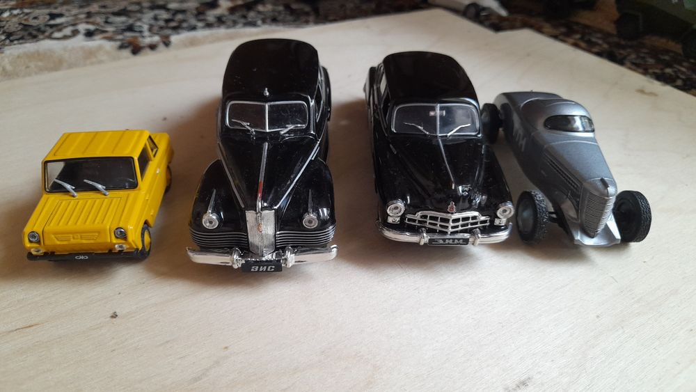 Продається колекція машинок із серії "Автолегенди СРСР"