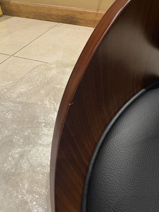 2 Cadeiras nordicas estofadas