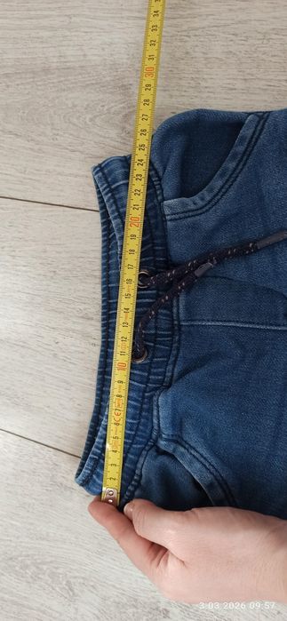 Joggery 104 + bluza szara sweter 110