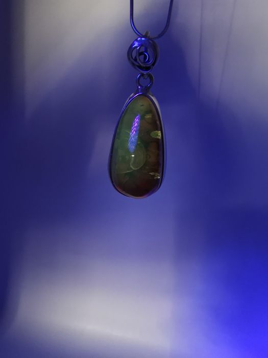 Bursztynowy wisiorek z łańcuszkiem srebro 925