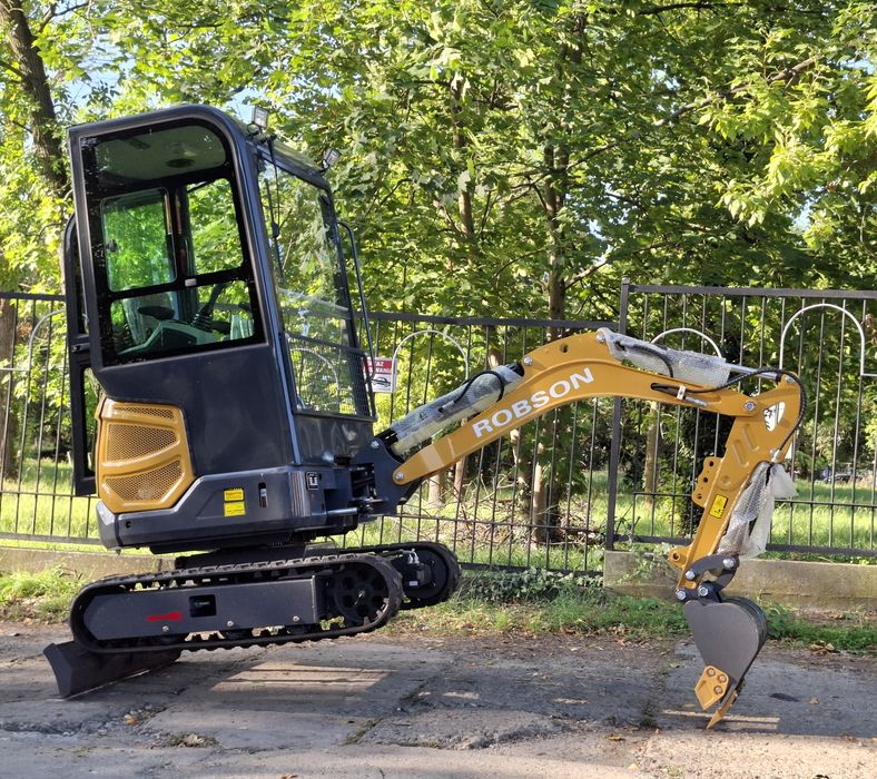 Nowa minikoparka yfe15 1500kg brutto 3lyzki transport