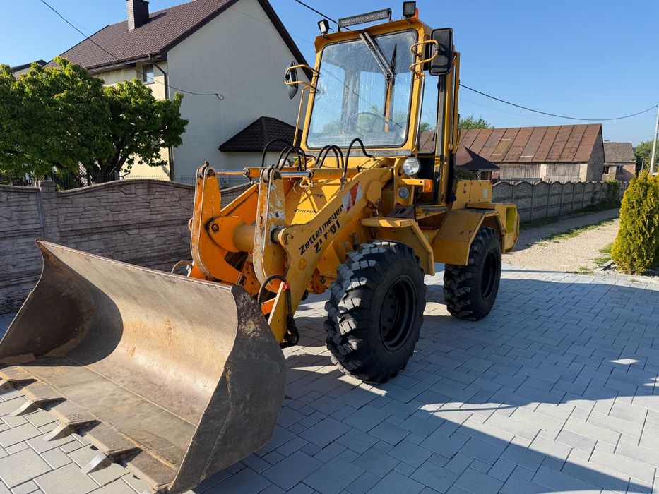 Sprzedam Ładowarkę Zettelmeyer 801L
