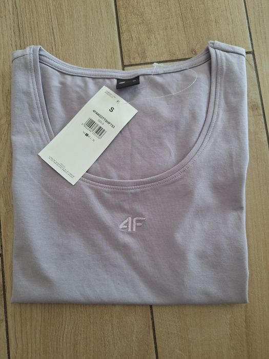 Bluzka t-shirt 4F nowa szyte logo  rozmiar S