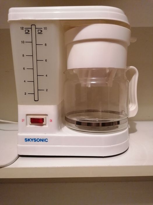 Máquina de CAFE sem uso NOVA -
       * marca SKYSONIC *