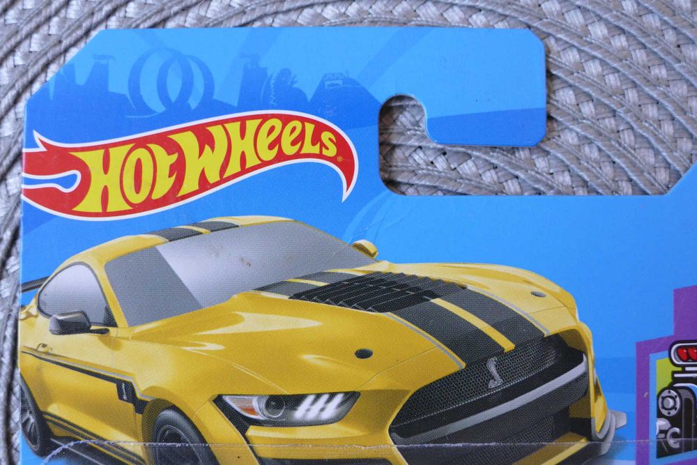 Hot Wheels autko "Resorak" 2020 FORD MUSTANG SHELBY GT500 edycja 21r.