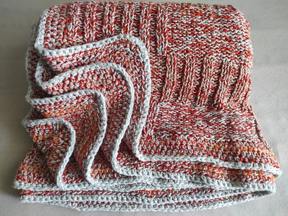 Плед, ковдра в'язана, шерстяна.