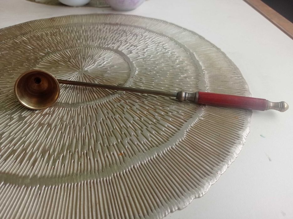 Гасник, тушило для свічок