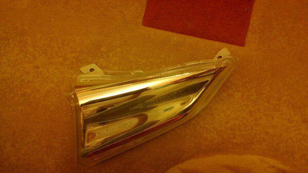 Передние повороты Nissan Leaf