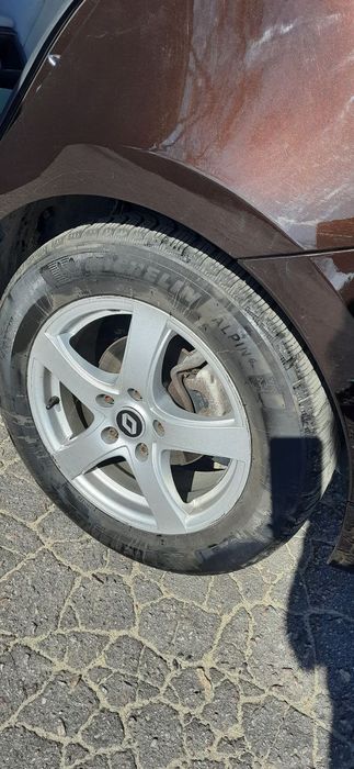 Renault Megan 3 2013 г.в. - сел и поехал, т.к. не требует вложений.