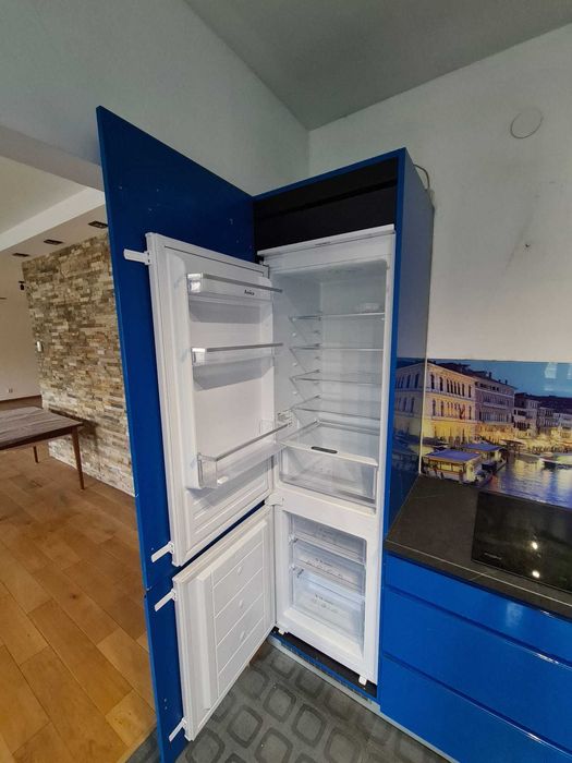 FABRYCZNIE NOWA, nieużywana lodówka z zamrażarką – Amica EKGCS 387 920