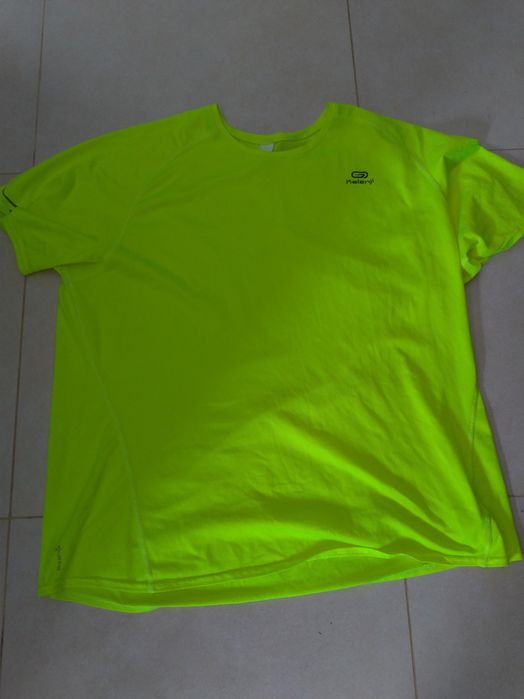 T-shirts de desporto Decathlon