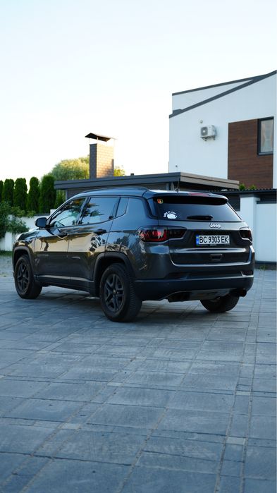 Jeep Compass рестайлінг з 2017