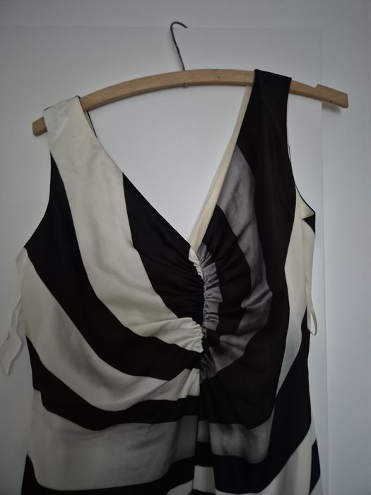 Sukienka wizytowa 44