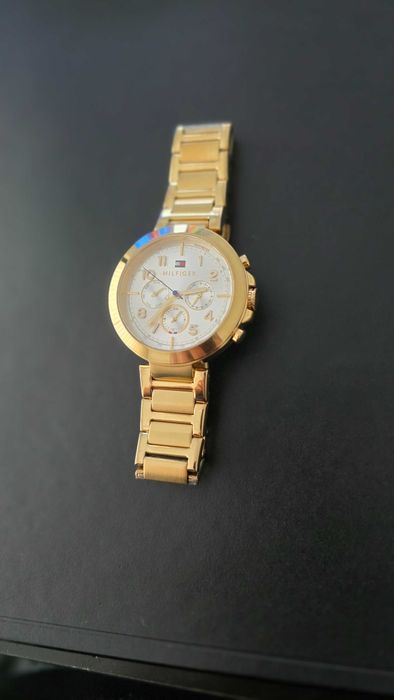 Relógio Tommy Hilfiger, aço, dourado