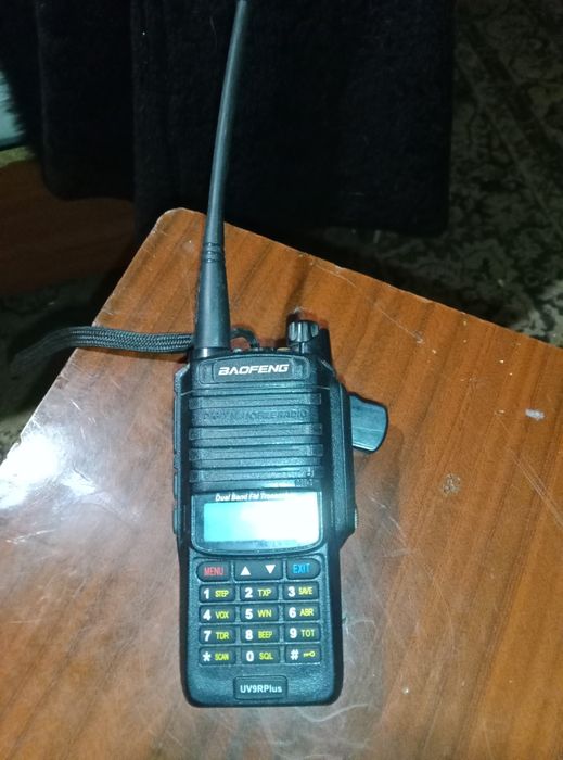 Продам две рации новые 8w ip67