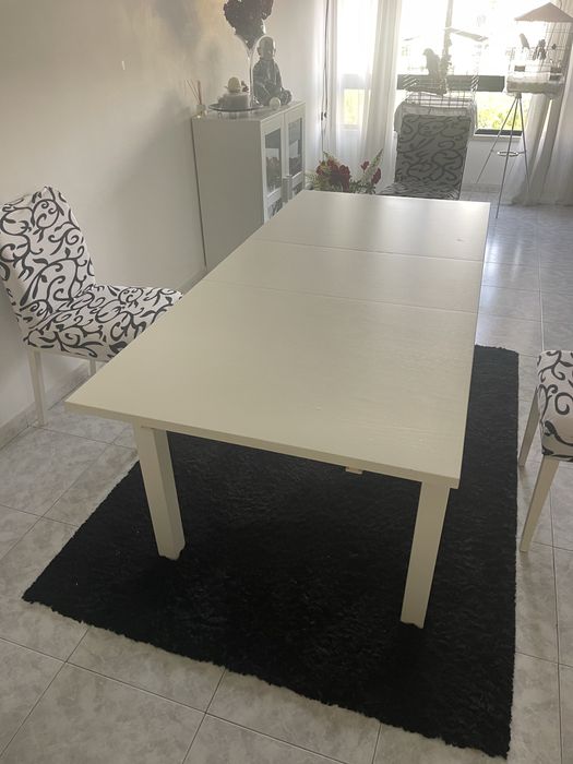 Mesa de sala de jantar