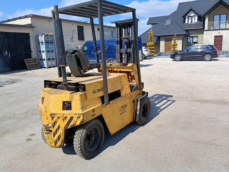 wózek widłowy GPW 2007 Perkins