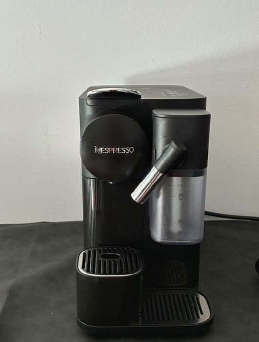 Máquina de Café Nespresso