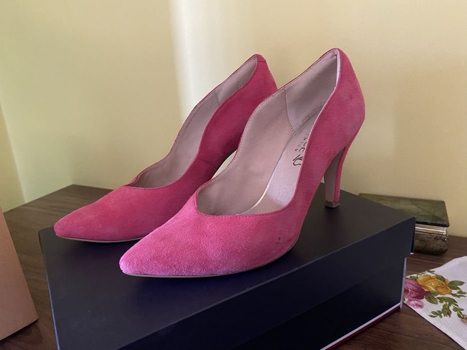 Czółenka Caprice rozmiar 37,5