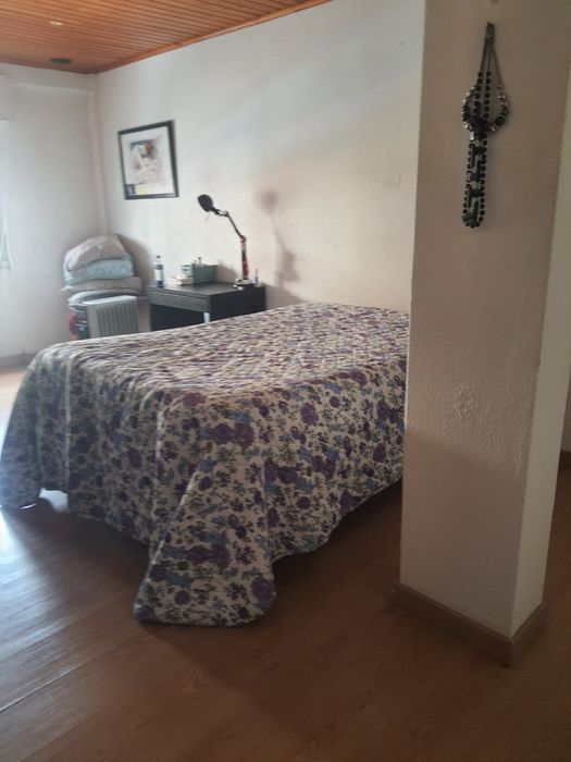 Quarto espaçoso no Borel