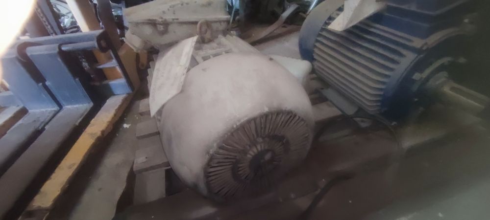 Продам электродвигатель 4АМ180S4У3 .