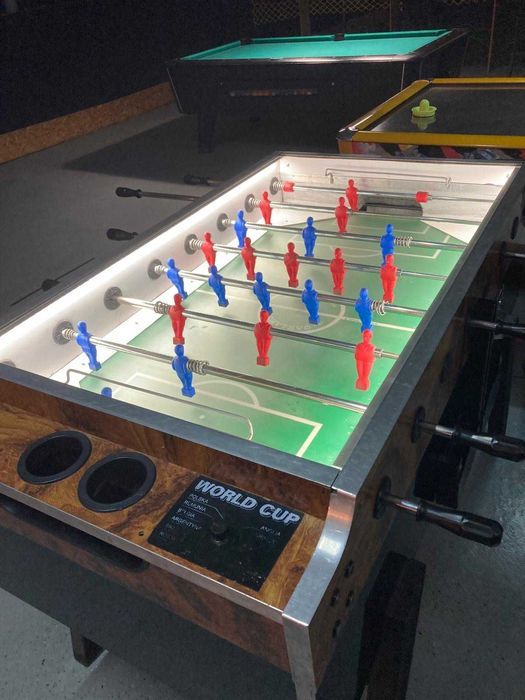 PILKARZYKI SPORTOWE na monety do pubu kawiarni pizzerii klubu