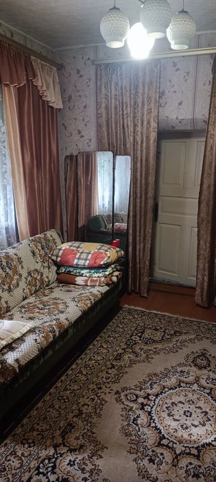 Продаж  будинку в селі.