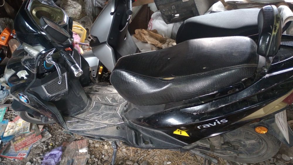 Продам електроскутер XINRI VEHICLE. Промышленный Китай ( Фокстрот)