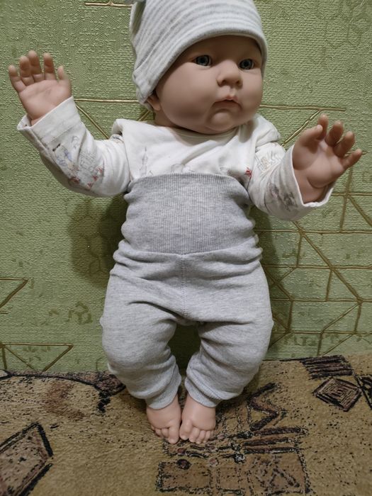 Гарний одяг для ляльок.